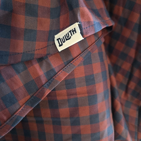 Duluth Trading Shirt Mens XL Tall, Red Blue Plaid Flannel, Button Down Untucked - Picture 9 of 14